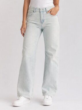 Zara NWT Light Wash Low Rise Full Length Jeans Size 4 | 100% Cotton